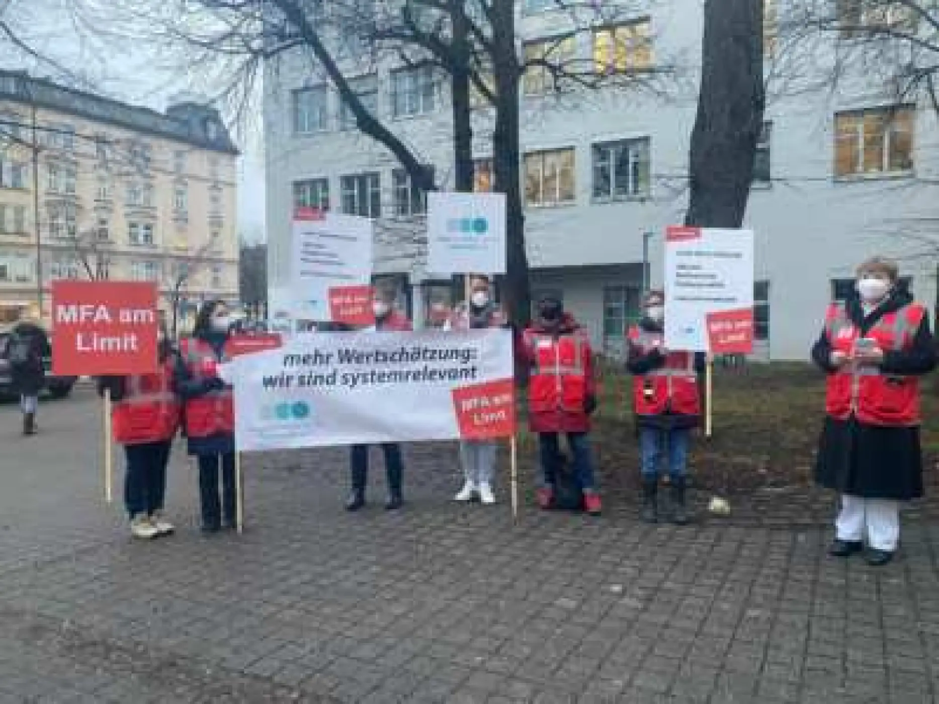 Projekte der Städt. Berufsschule für Fachkräfte in
		Arzt- und Tierarztpraxen und Pharm.-kaufm. Angestellte