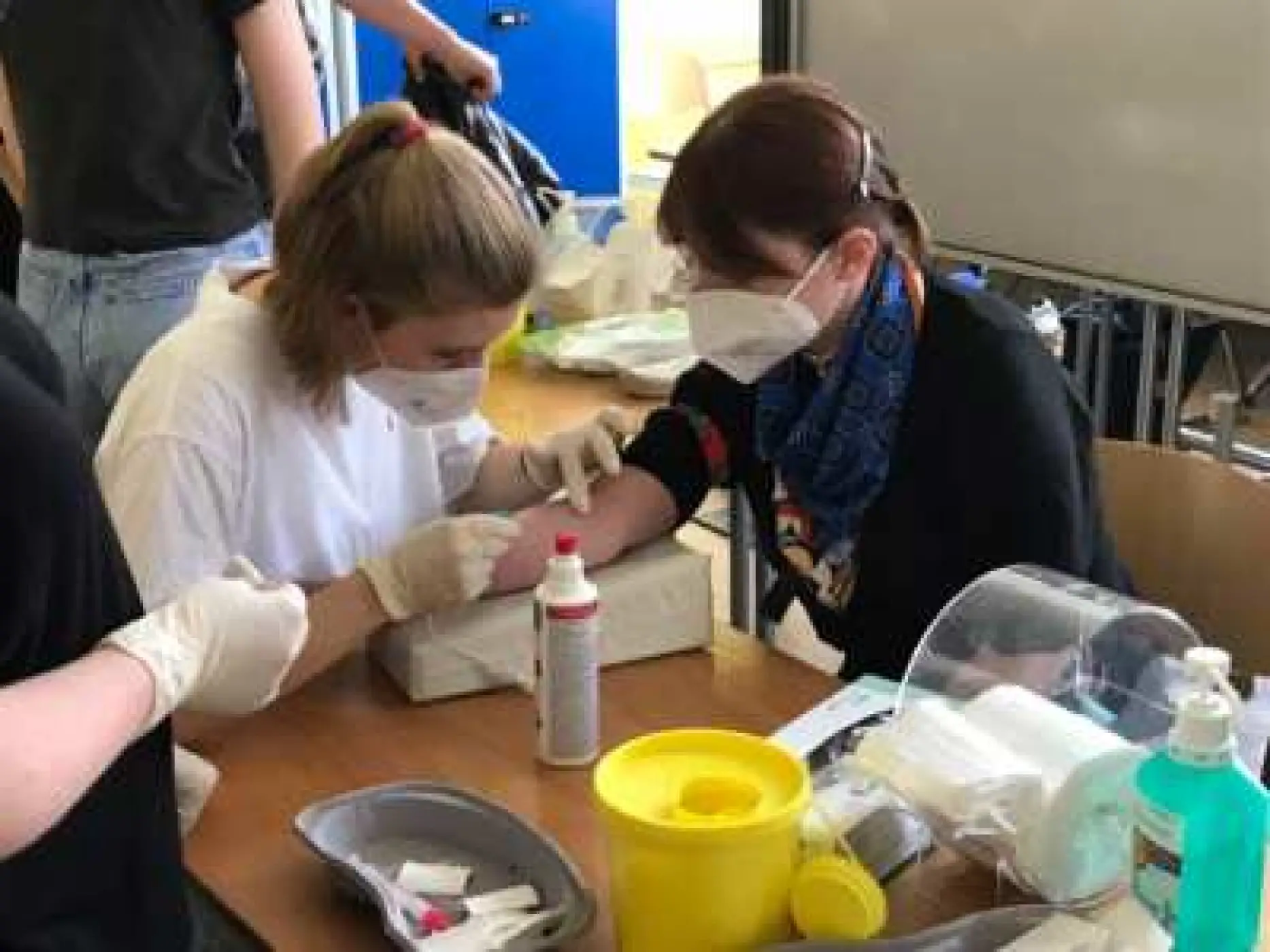 Projekte der Städt. Berufsschule für Fachkräfte in
		Arzt- und Tierarztpraxen und Pharm.-kaufm. Angestellte