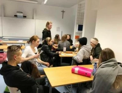 Projekte der Städt. Berufsschule für Fachkräfte in
		Arzt- und Tierarztpraxen und Pharm.-kaufm. Angestellte