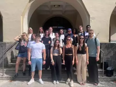 Projekte der Städt. Berufsschule für Fachkräfte in
		Arzt- und Tierarztpraxen und Pharm.-kaufm. Angestellte